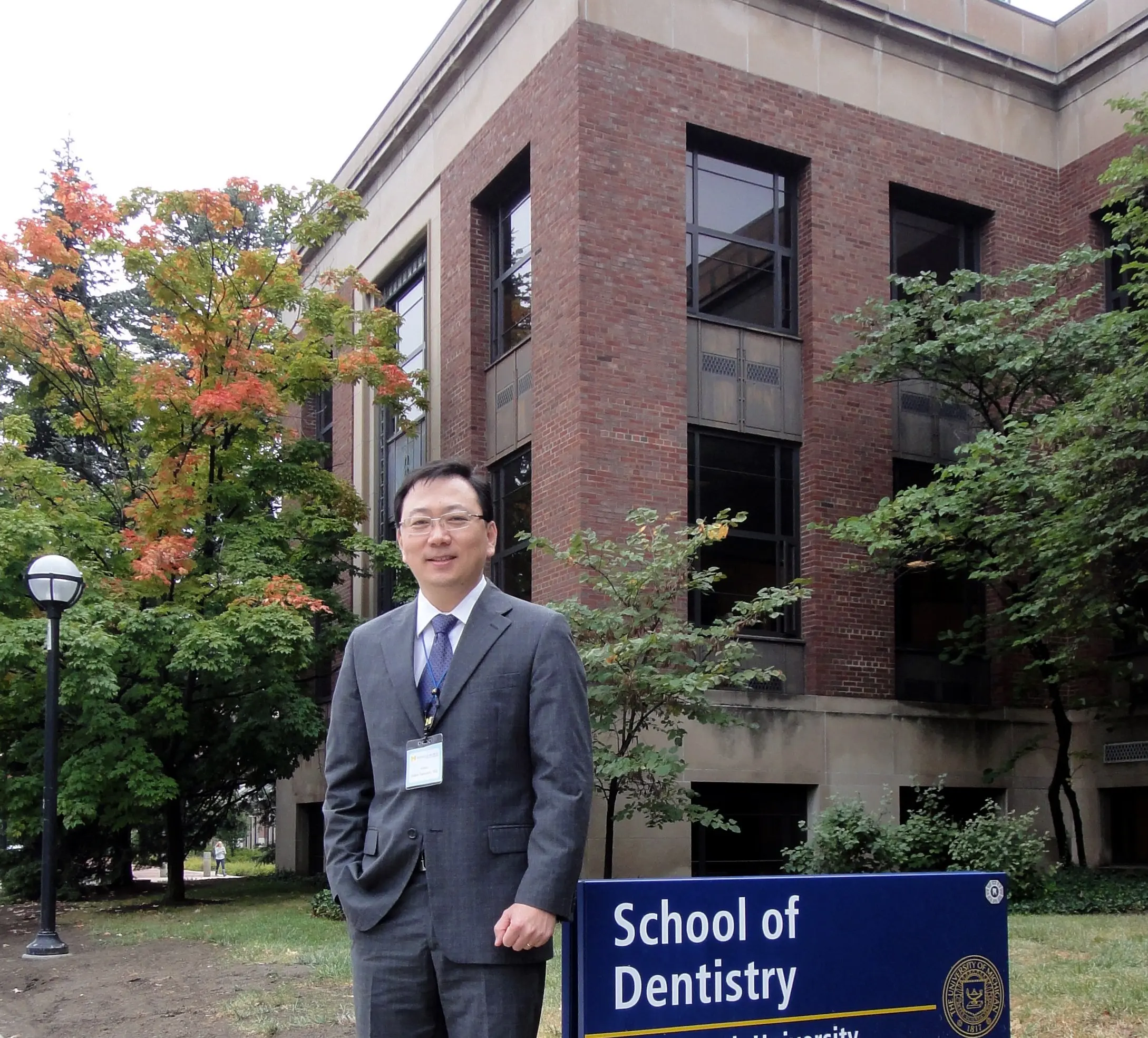 Dr. Nelson na Universidade de Michigan — School of Dentistry